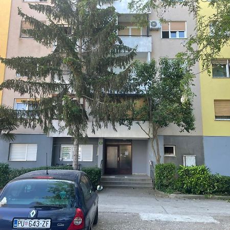 New Two Bedroom Apartment Maloni Pula Bagian luar foto