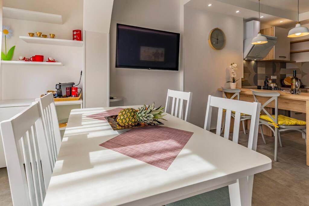 New Two Bedroom Apartment Maloni Pula Bagian luar foto