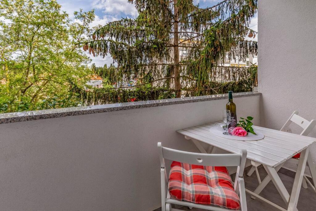 New Two Bedroom Apartment Maloni Pula Bagian luar foto