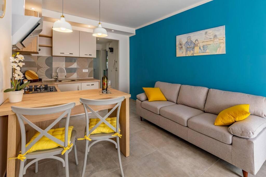 New Two Bedroom Apartment Maloni Pula Bagian luar foto